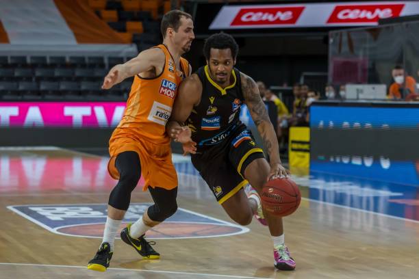 中率远低于 中率远低于