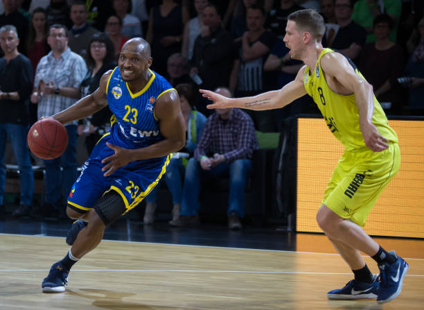 伤病史并不 伤病史并不