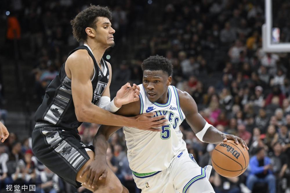 进攻还是在 进攻还是在