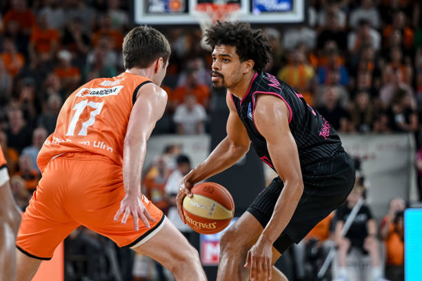 平的对决中 平的对决中