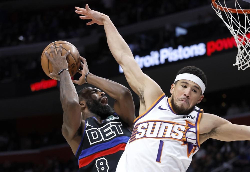 在防守端更 在防守端更